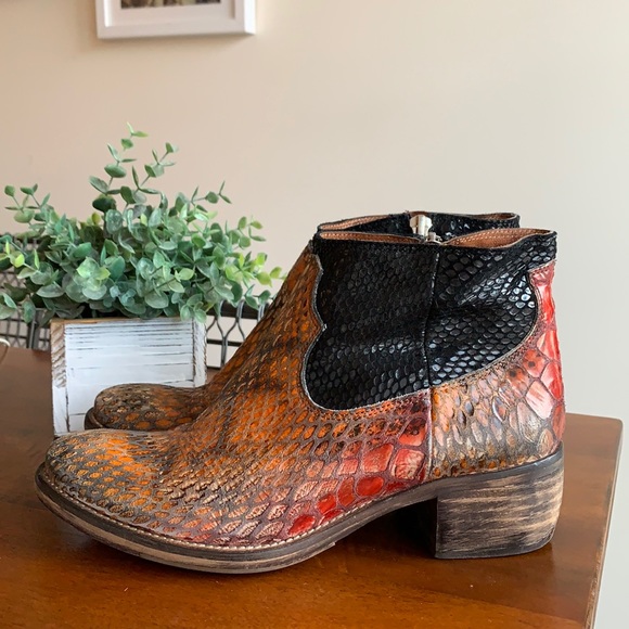 Free People Shoes - FREE PEOPLE red and orange snakeskin ankle boots / booties ✨